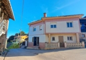Chalet independiente con terreno en venta en la España, Pola de Siero, ref: TR415108 foto