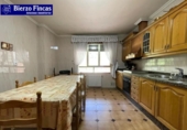 Chalet independiente con terreno en venta en la España, Toreno, ref: TR415193 foto