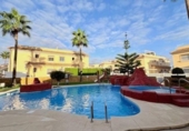 Casa de pueblo en venta en la España, Orihuela, ref: TR415203 foto