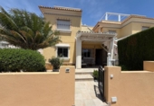 Casa de pueblo en venta en la España, Orihuela, ref: TR415203 foto