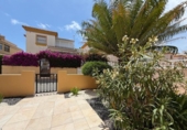 Casa de pueblo en venta en la España, Orihuela, ref: TR415203 foto