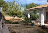 Chalet independiente con terreno en venta en la España, Llombai, ref: TR415205 foto