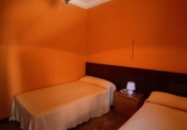 Chalet independiente con terreno en venta en la España, León, ref: TR411802 foto