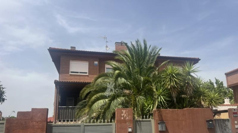 Comunidad de Madrid - Villanueva de Perales - 311m2