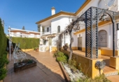 Chalet independiente con terreno en venta en la España, Albolote, ref: TR415236 foto