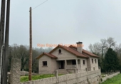 Chalet independiente con terreno en venta en la España, Puenteareas, ref: TR387750 foto