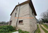 Chalet independiente con terreno en venta en la España, Puenteareas, ref: TR387750 foto