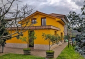 Chalet independiente con terreno en venta en la España, Santa María de Cayón, ref: TR394975 foto