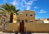 Chalet independiente con terreno en venta en la España, Torrevieja, ref: TR415254 foto