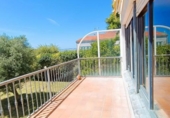 Chalet independiente con terreno en venta en la España, A Cruz de Oleiros, ref: TR415263 foto