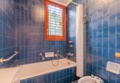 Chalet independiente con terreno en venta en la España, Sant Feliu de Guíxols, ref: TR415495 foto