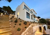 Chalet independiente con terreno en venta en la España, Lloret de Mar, ref: TR379747 foto