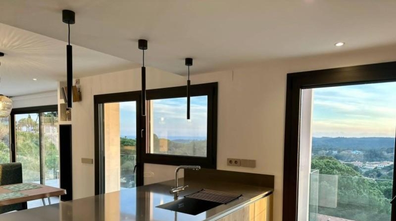 Girona - Lloret de Mar - 964m2