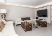 Chalet independiente con terreno en venta en la España, San Bartolomé de Tirajana, ref: TR340949 foto