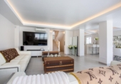Chalet independiente con terreno en venta en la España, San Bartolomé de Tirajana, ref: TR340949 foto