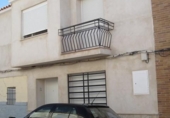 Chalet independiente con terreno en venta en Herencia ref: TR415272 foto