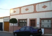 Chalet independiente con terreno en venta en La Albuera ref: TR415277 foto