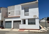 Chalet independiente con terreno en venta en Azuaga ref: TR415278 foto