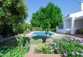 Chalet independiente con terreno en venta en Gines ref: TR415307 foto
