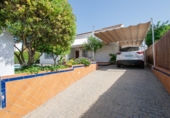 Chalet independiente con terreno en venta en Gines ref: TR415307 foto