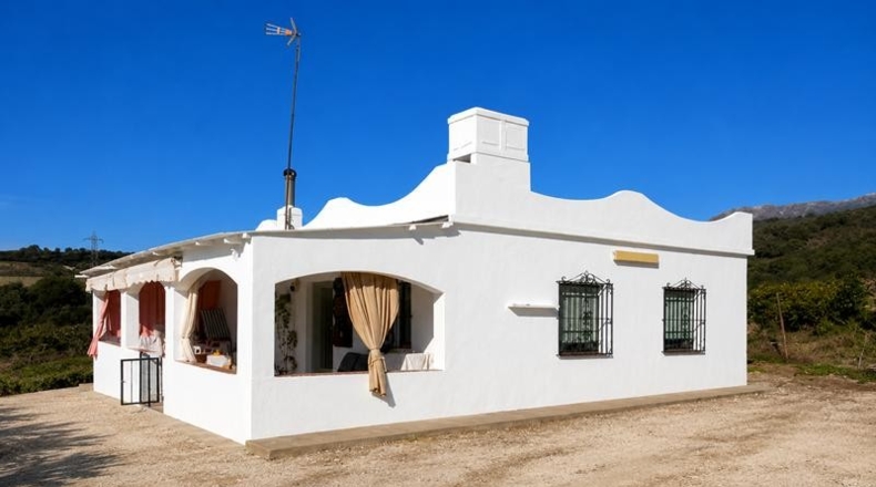 Málaga - Estepona - 20000m2