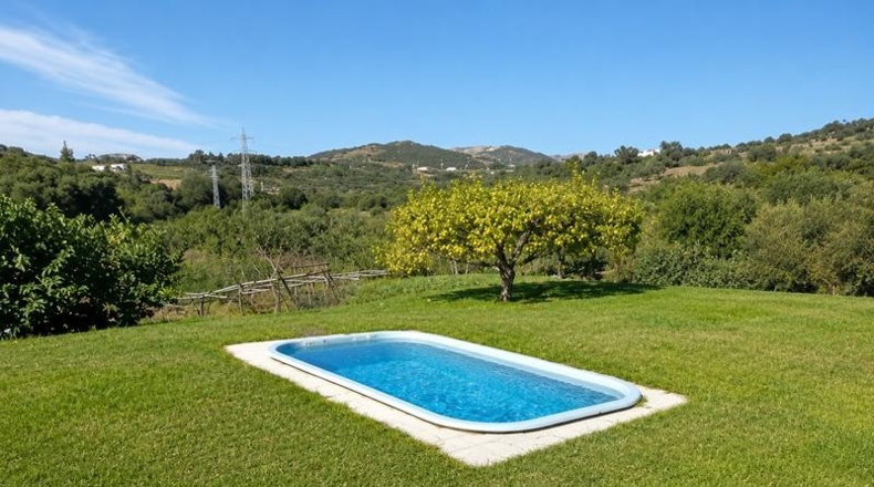 Málaga - Estepona - 20000m2