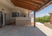 Chalet independiente con terreno en venta en Villa de Otura ref: TR414430 foto