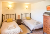 Chalet independiente con terreno en venta en Villalba ref: TR415322 foto