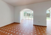 Chalet independiente con terreno en alquiler en Mairena del Aljarafe ref: TR393927 foto