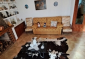 Отдельно стоящий дом с участком на продажу в городе Valdemorillo. Фото