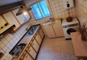 Отдельно стоящий дом с участком на продажу в городе Valdemorillo. Фото