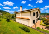 Casa de campo con terreno en venta en Grado ref: TR405352 foto