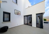 Chalet independiente con terreno en venta en Loja ref: TR415355 foto