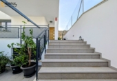 Chalet independiente con terreno en venta en Loja ref: TR415355 foto