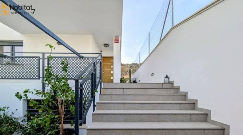 Гранада - Loja - 350m2