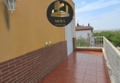 Chalet independiente con terreno en venta en Jaén ref: TR415368 foto