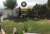 Chalet independiente con terreno en venta en Linares ref: TR415373 foto