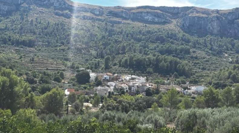 Alicante - la Vall de Gallinera - 9834m2
