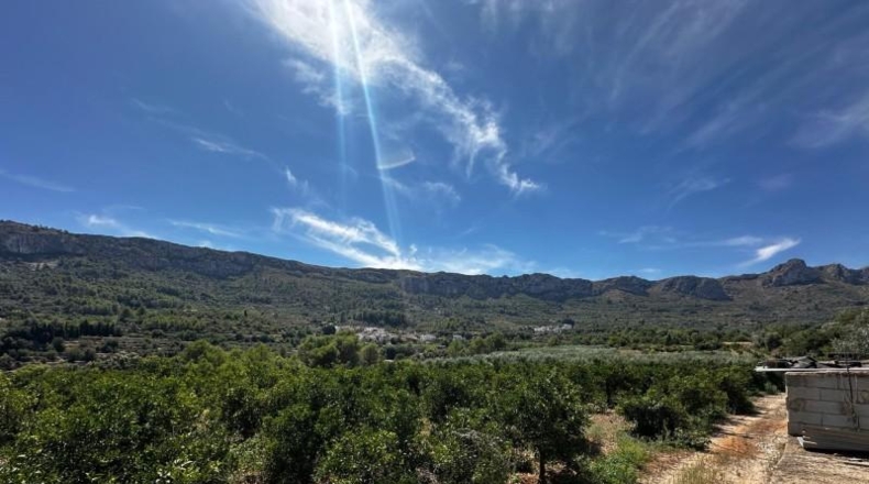 Alicante - la Vall de Gallinera - 9834m2