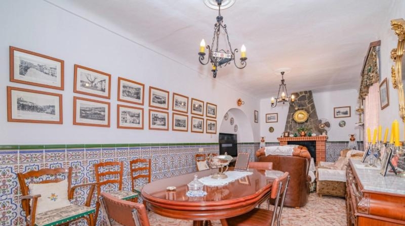 Granada - Chimeneas - 296m2