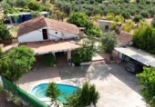 Chalet independiente con terreno en venta en la España, Villamarchante, ref: TR415428 foto