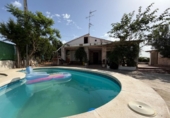 Chalet independiente con terreno en venta en la España, Villamarchante, ref: TR415428 foto