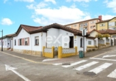 Chalet independiente con terreno en venta en la España, Oviedo, ref: TR394855 foto
