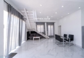 Chalet independiente con terreno en venta en la España, Orihuela, ref: TR415454 foto