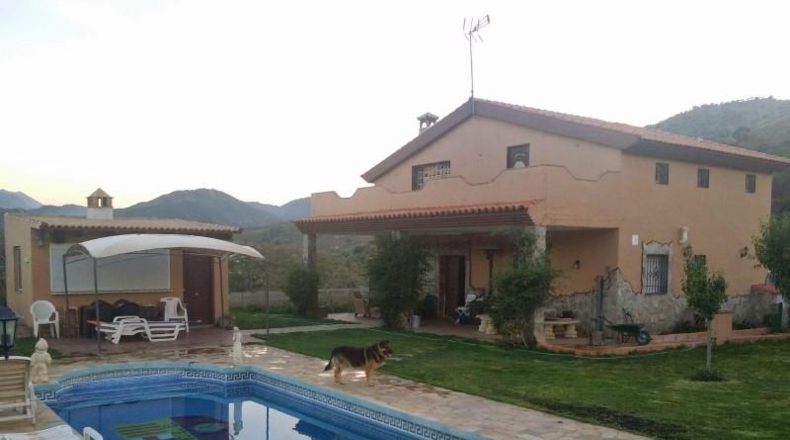 Málaga - Guaro - 25000m2