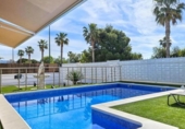 Chalet independiente con terreno en venta en la España, Llíria, ref: TR361073 foto