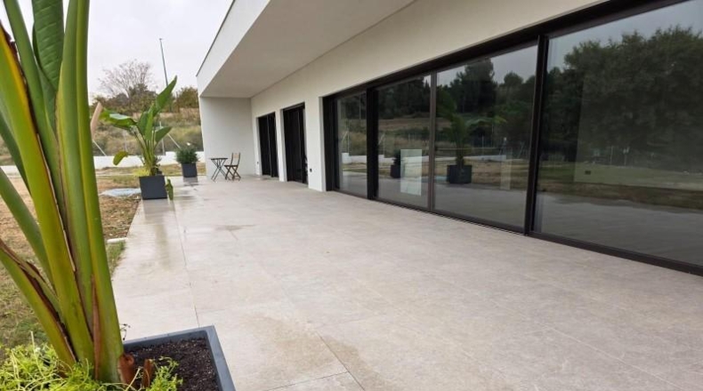 Barcelona - Sant Esteve Sesrovires - 1500m2