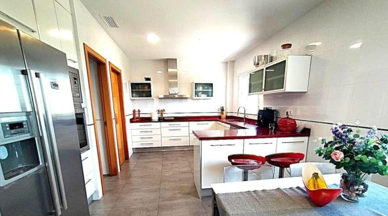 Valencia - Oliva - 1200m2