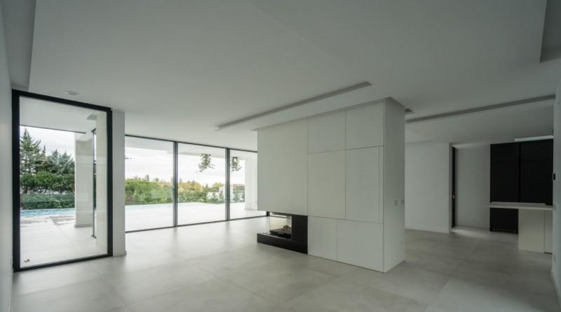 Comunidad de Madrid - Las Rozas de Madrid - 2100m2