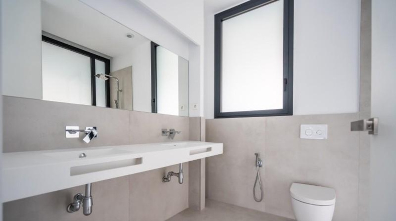 Comunidad de Madrid - Las Rozas de Madrid - 2100m2